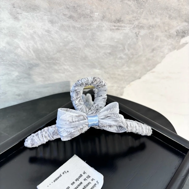 灰色拉家星星抓夹FJ1240