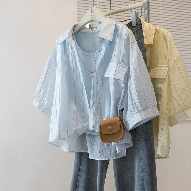 浅蓝色条纹短袖衬衫女2025夏季大码胖mm宽松超好看背心叠穿两件套