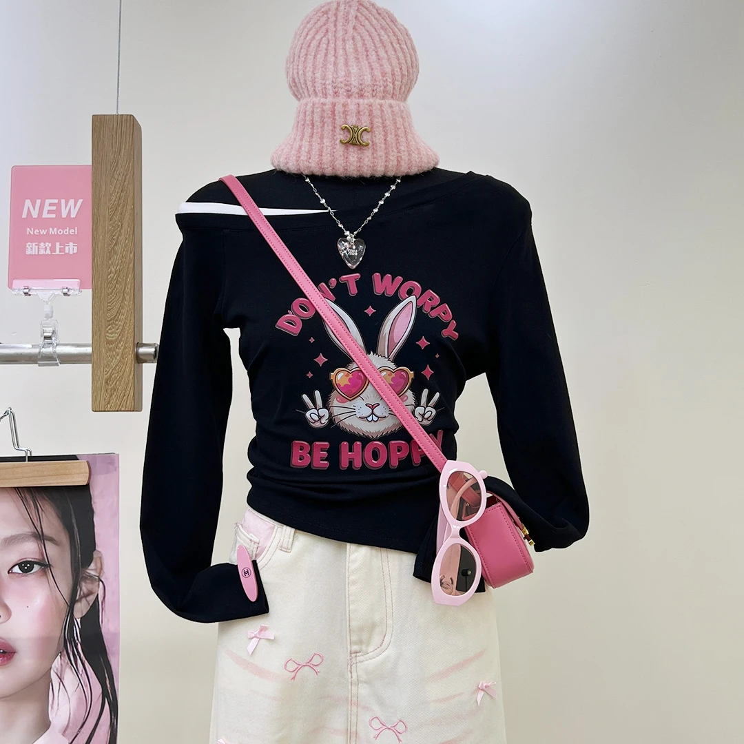 秋季减龄独特超好看单穿上衣时尚小众不撞款白色卡通印花长袖