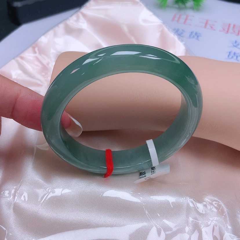 【闪购商品】未镶嵌手镯翡翠5354
