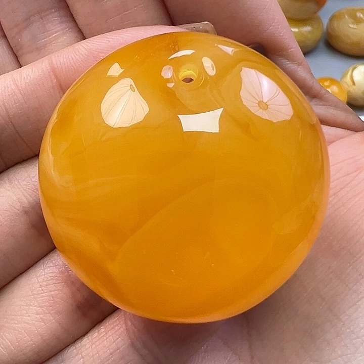 蜜蜡未镶嵌珠宝奇石