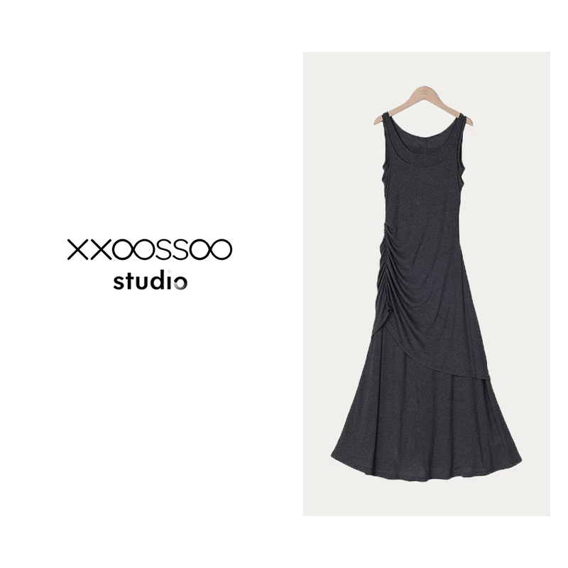xxoossoo 夏季无袖黑灰色连衣裙设计褶皱长款女士气质连衣裙纯色