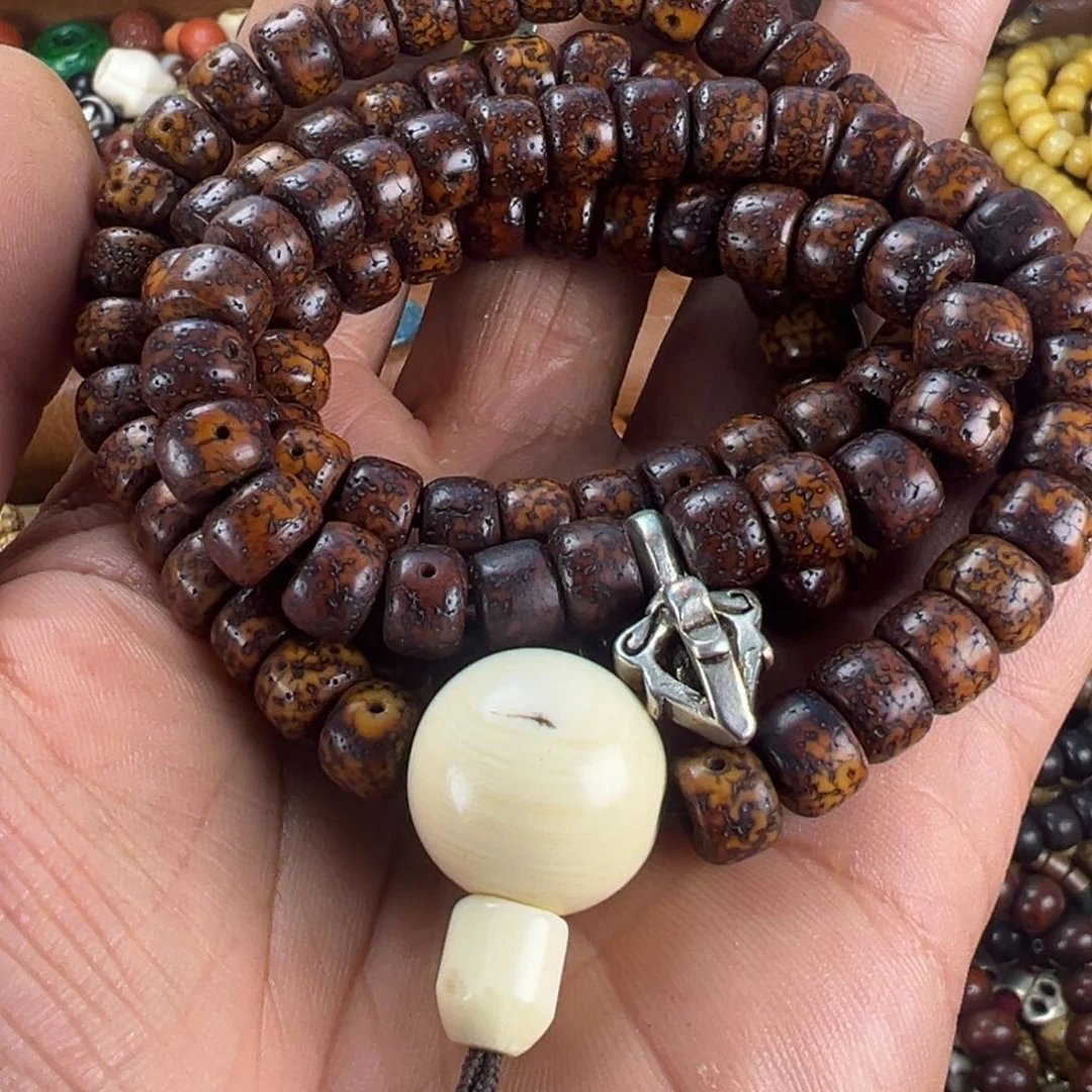 星月菩提吊坠新月菩提直切108