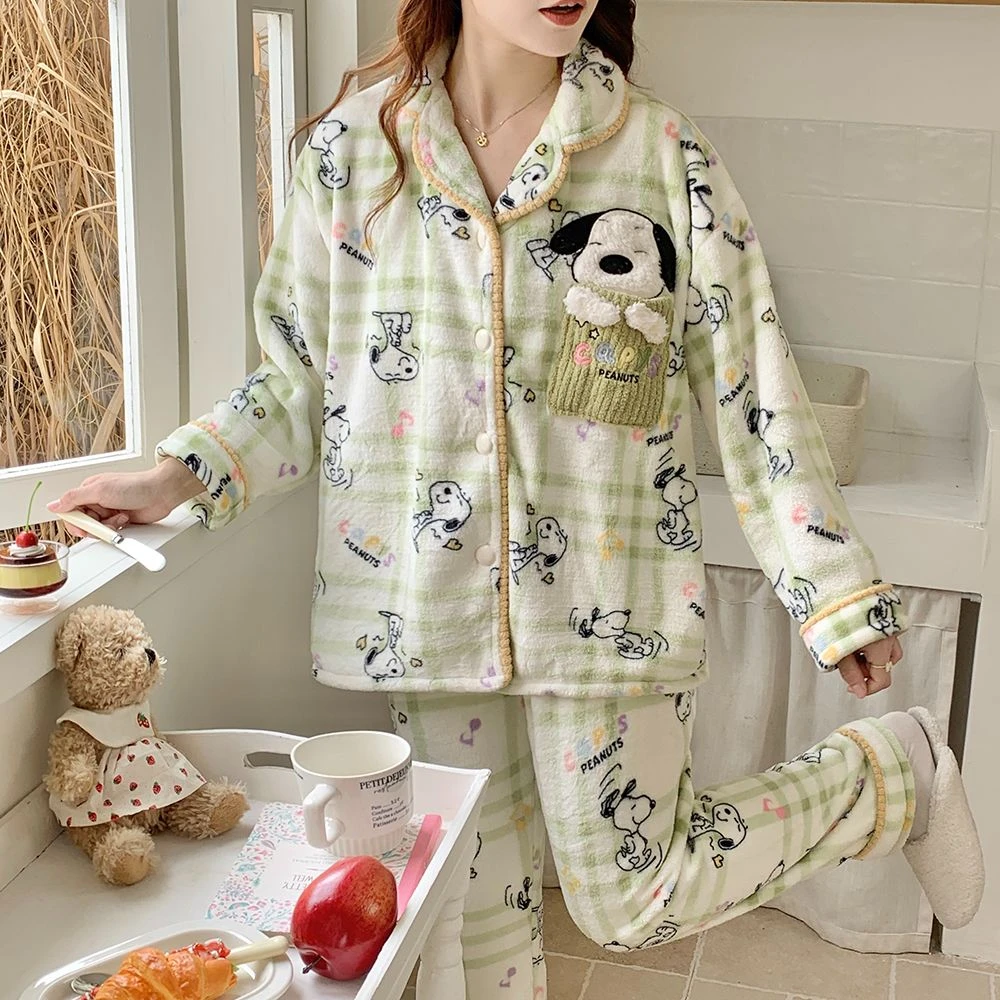 法兰绒睡衣女款2026秋冬季卡通可爱史努比加绒加厚长袖保暖家居服