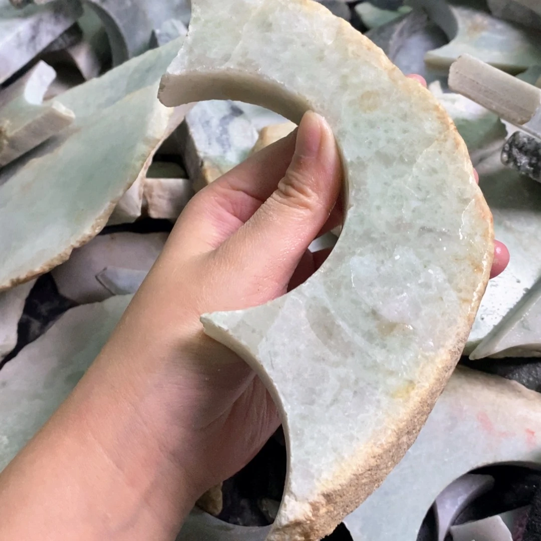 翡翠未镶嵌颈饰天然翡翠