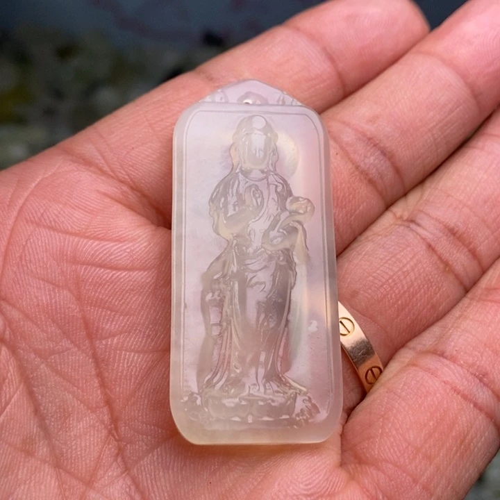 蛇纹石玉颈饰合金199