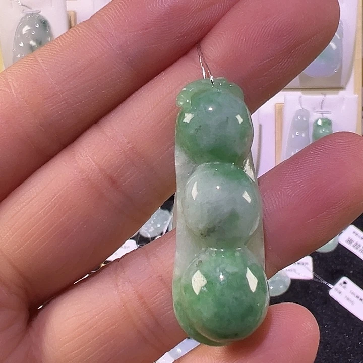 翡翠未镶嵌吊坠(不含链)翡翠挂件
