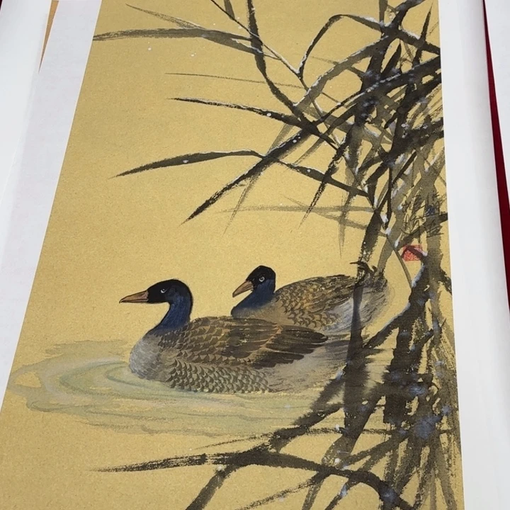 国画花鸟等多种鸟类的栖息