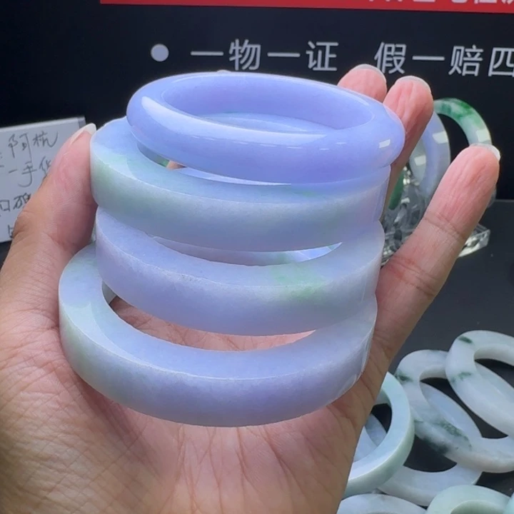 未镶嵌手镯定制翡翠多样性发一