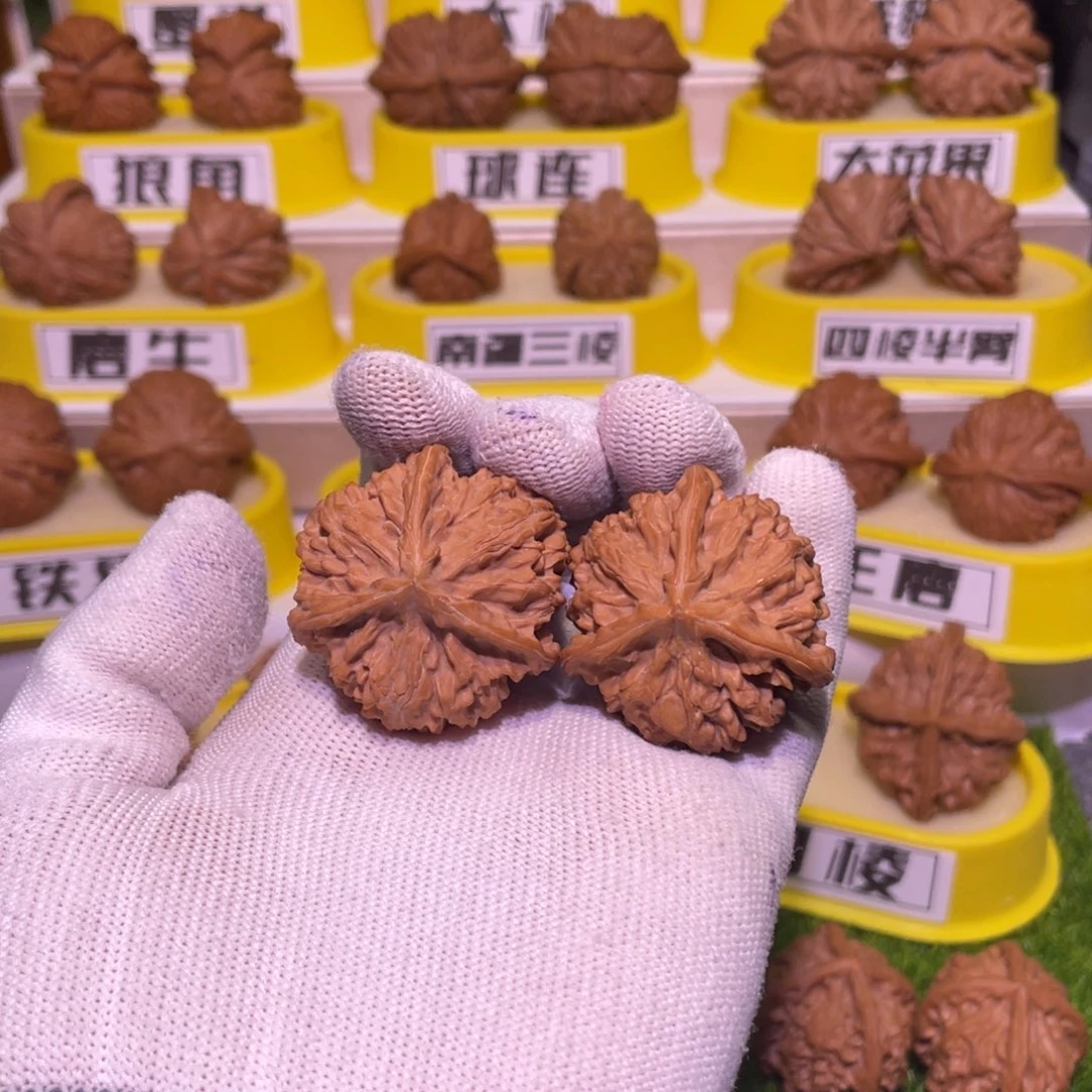 桃核把件文山三棱