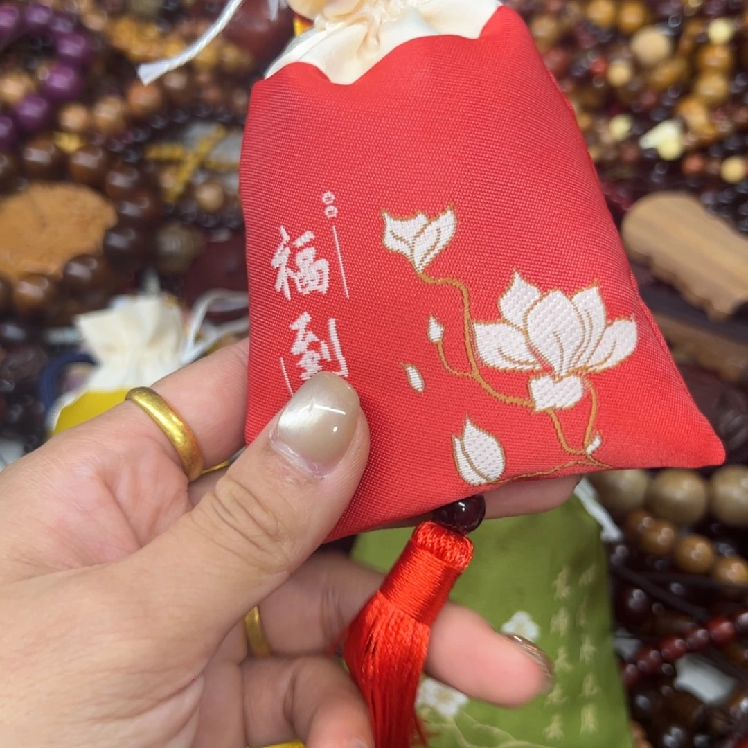 维腊木（绿檀）无事牌