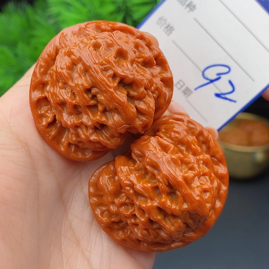 文玩核桃把件45红狮子92