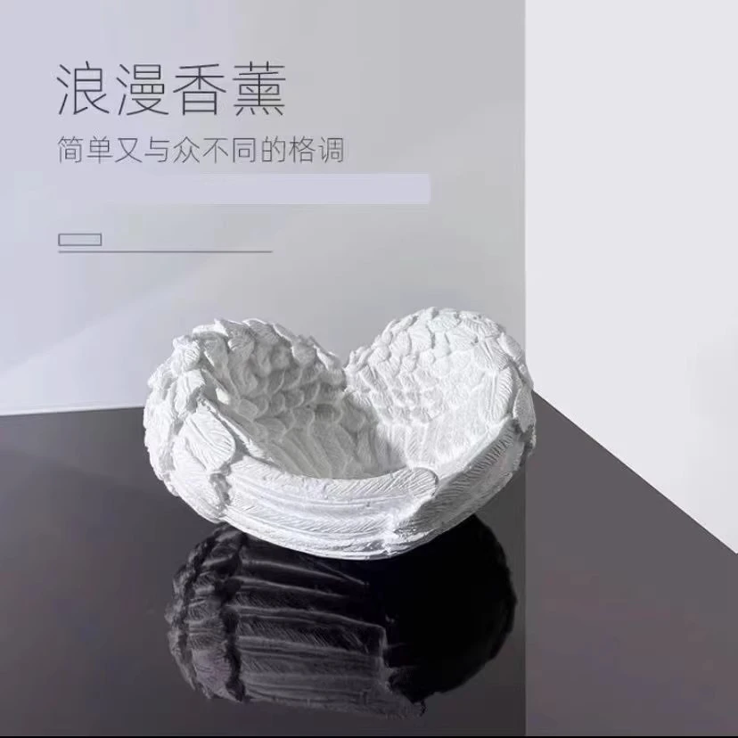 汽车车载天使翅膀丘比特之心扩香石创意摆件无火香熏精油手办礼品