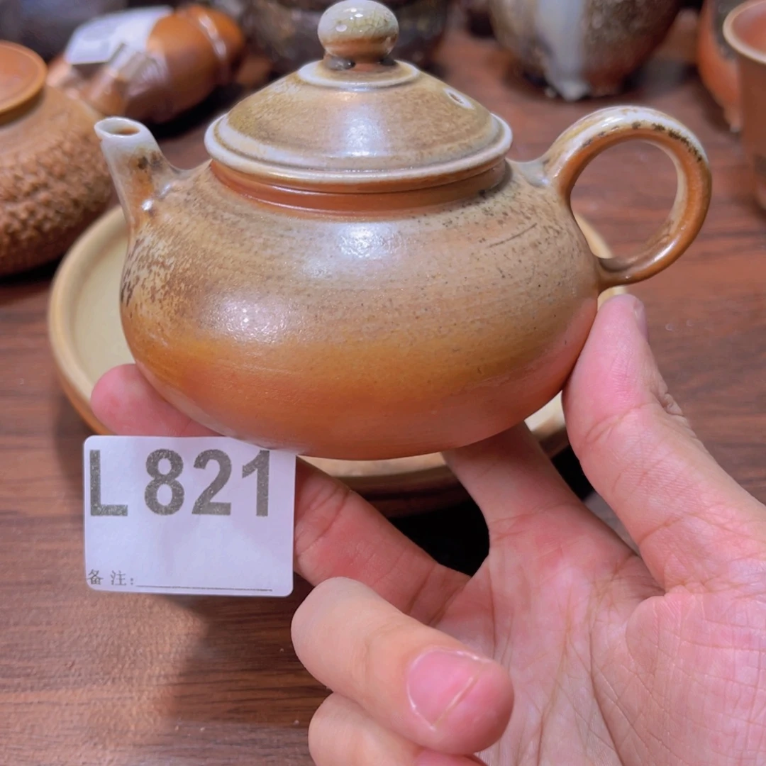甄***婷纯手工制作柴烧纯手工制作柴烧821