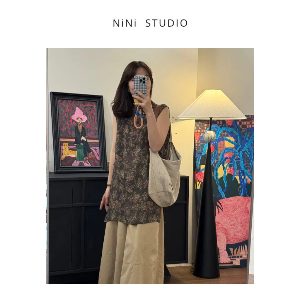 NiNi:中式桑蚕丝花色立领无袖小衫～