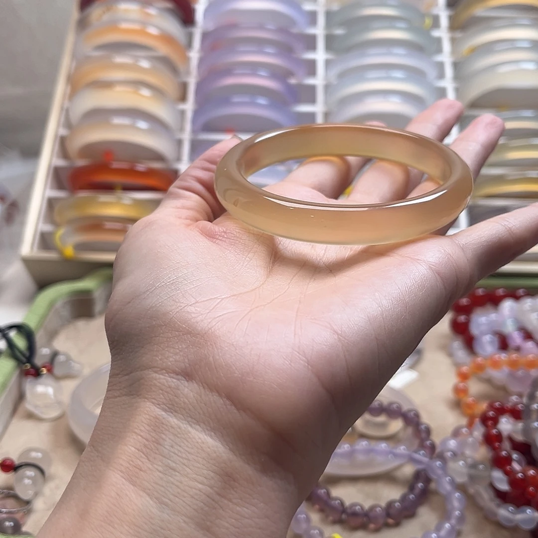 红***橙玛瑙/玉髓未镶嵌手镯