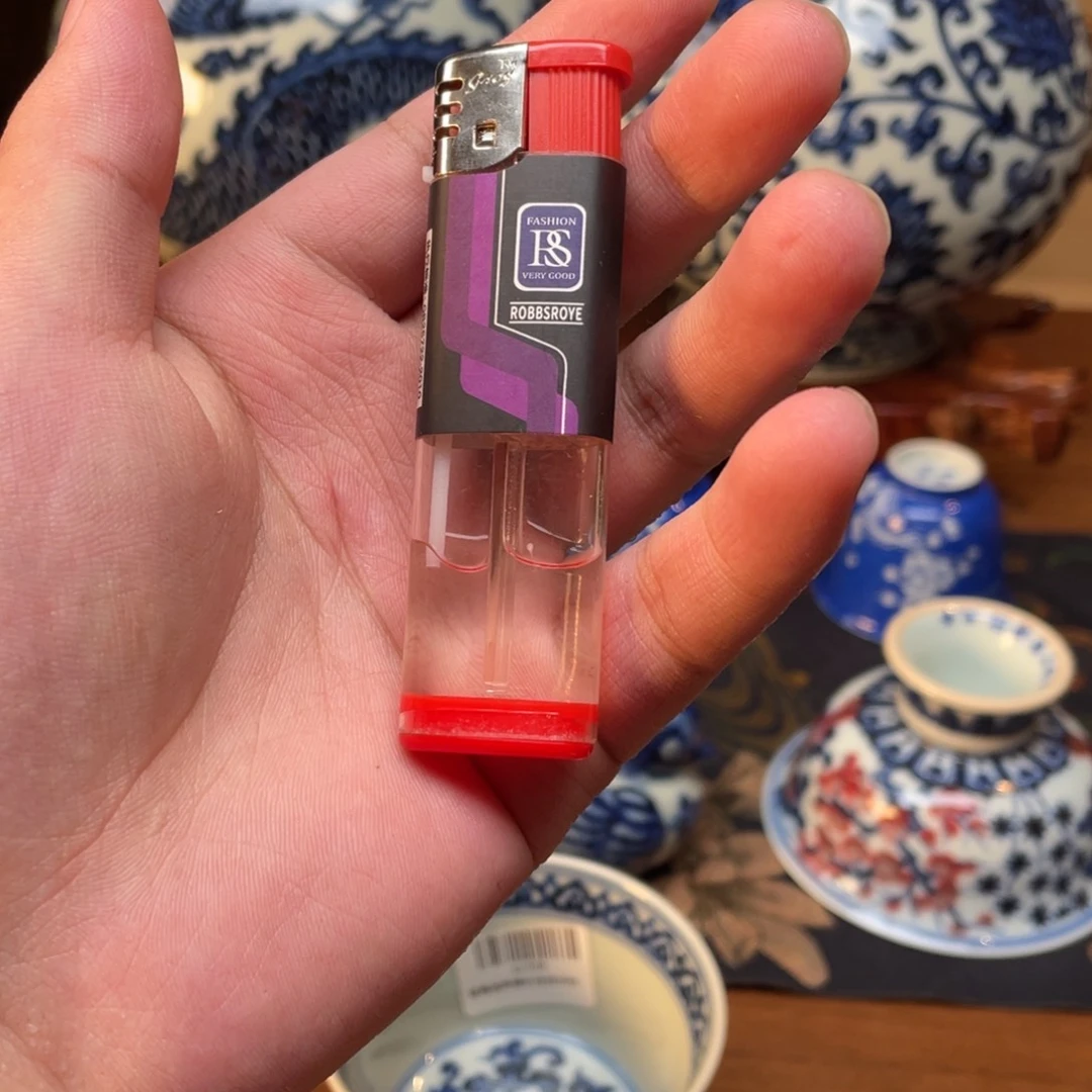 瓷片骑***哥占地面积近万平方米的现代化