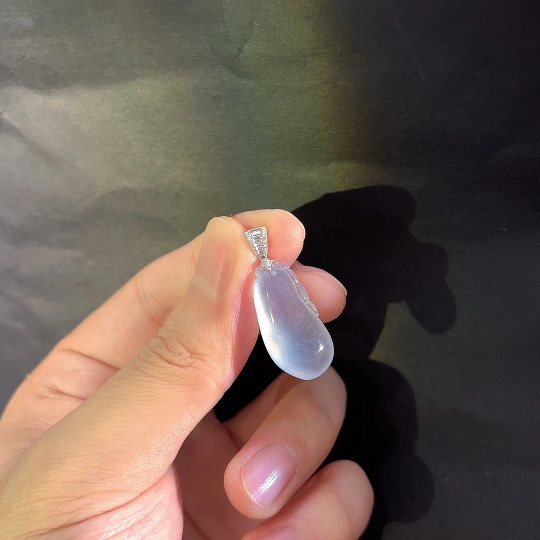 翡翠18K金镶嵌吊坠(不含链)多人不退不换