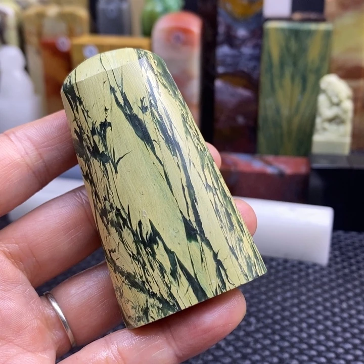 青田石岁***?青田石印章石