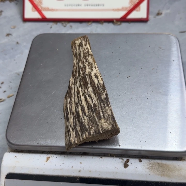 沉香沉香碎屑绿绮楠沉香17克