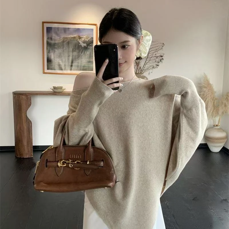 慵懒风V领针织衫毛衣外套2025秋冬新款不规则设计感蝙蝠袖女上衣