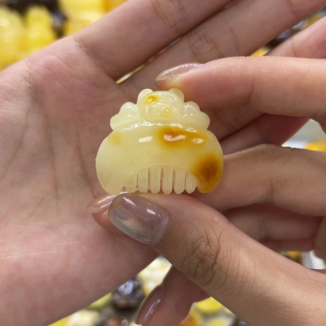 未镶嵌颈饰琥珀天然琥珀