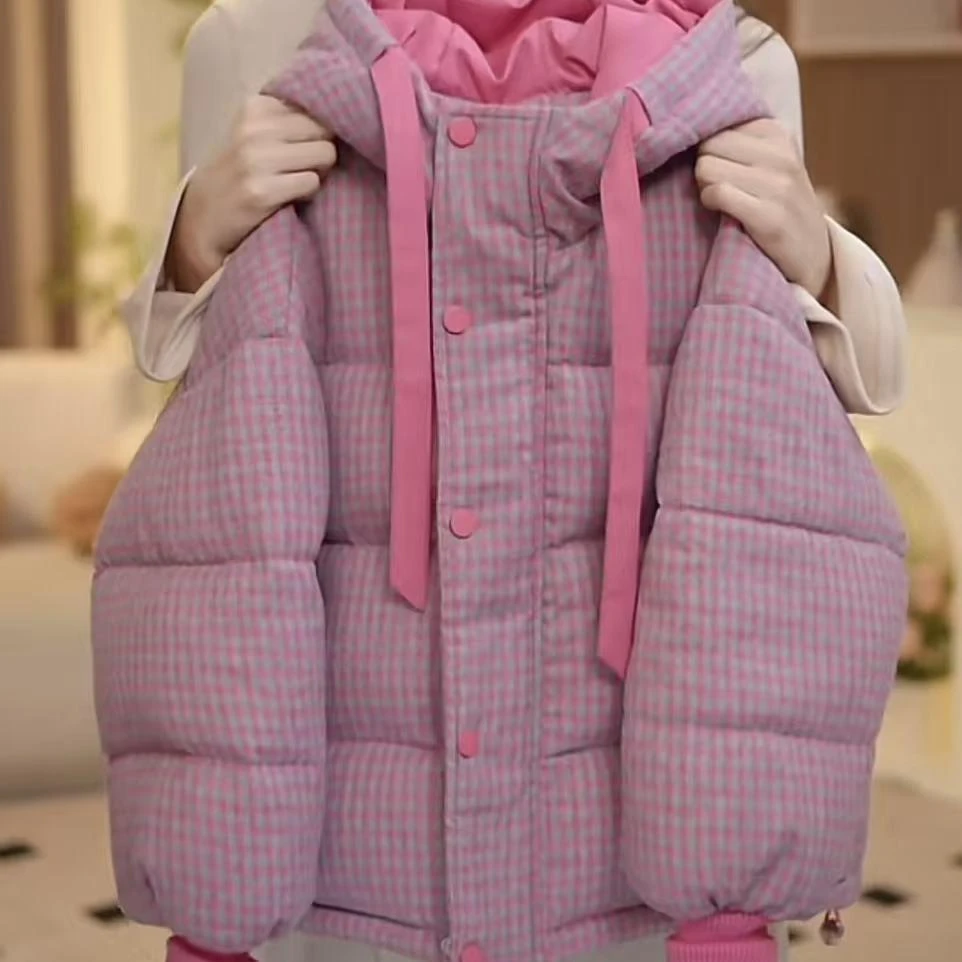 女童2025新款冬季加厚保暖连帽棉服