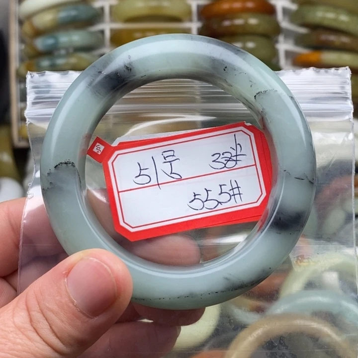 未镶嵌蛇纹石玉手链