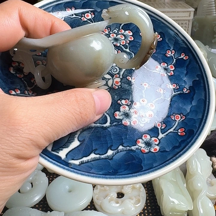 他***石瓷片新号开播瓷盘一件