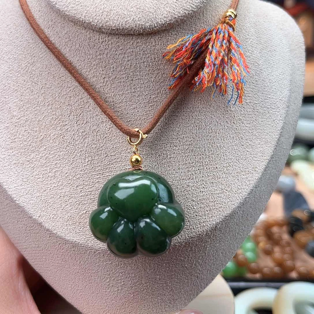 颈饰未镶嵌和田玉