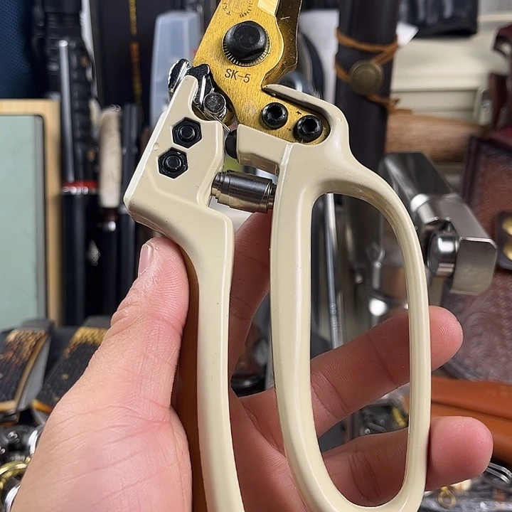 厨房用品等等各种用品中