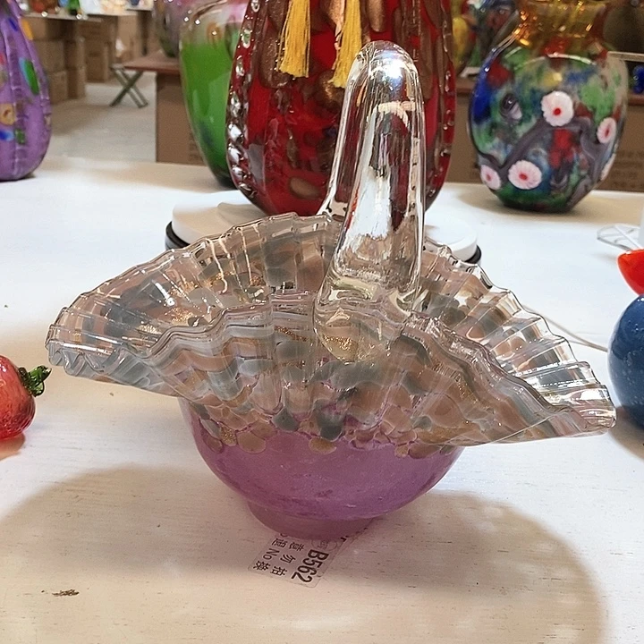 花篮高22厘米宽22厘米