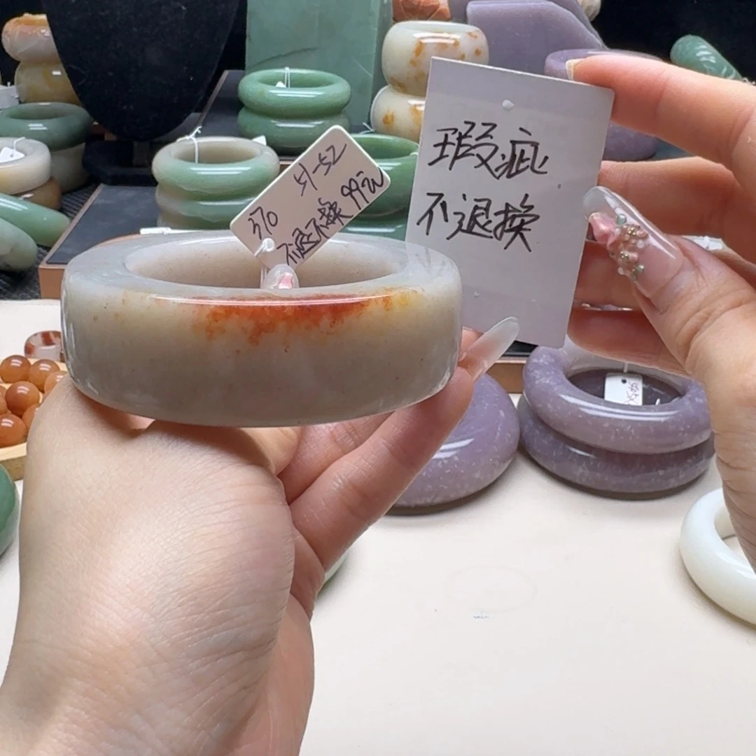 石英质玉未镶嵌手镯