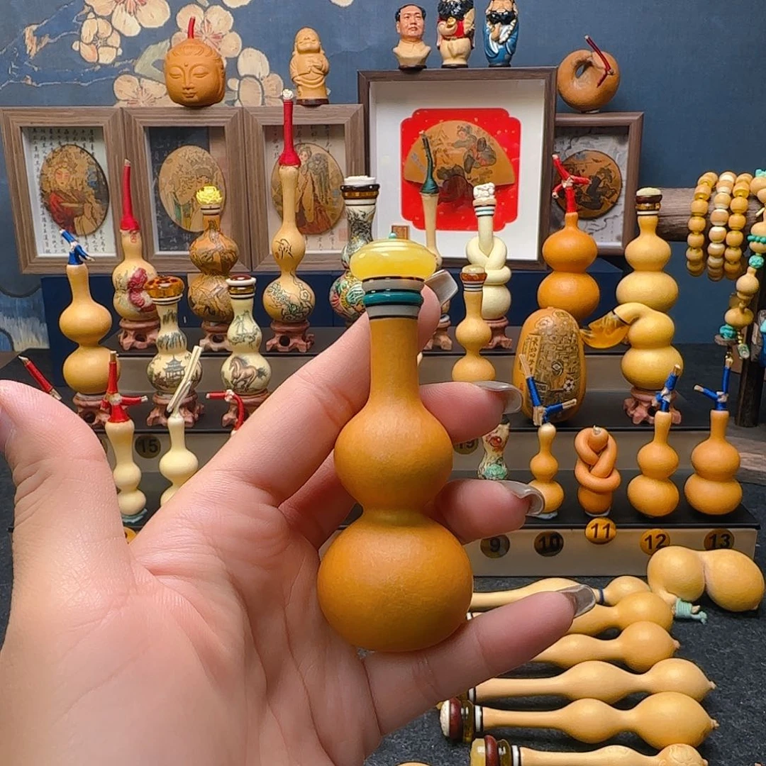 小****塔手把件八宝