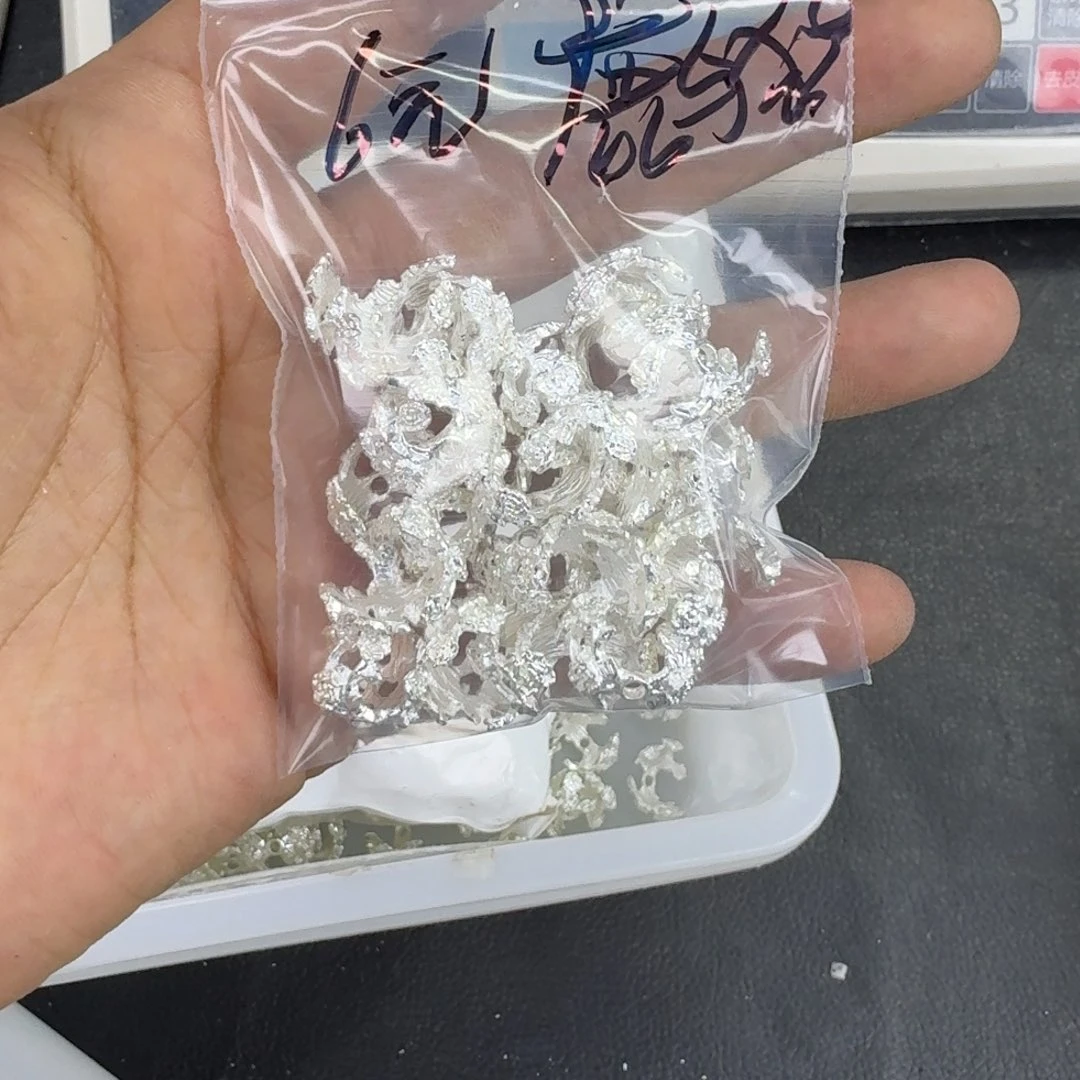 琉璃合金鹿与猫老妹