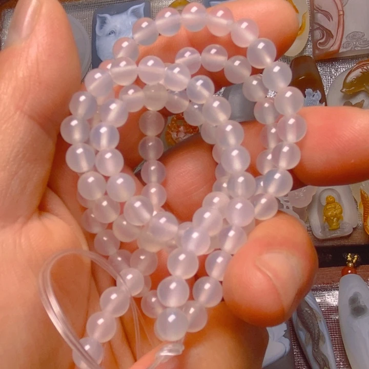 莫***然玛瑙/玉髓摆件未镶嵌