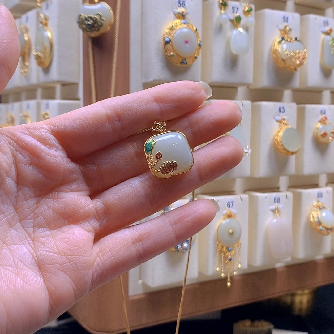 和田玉银S925镶嵌颈饰