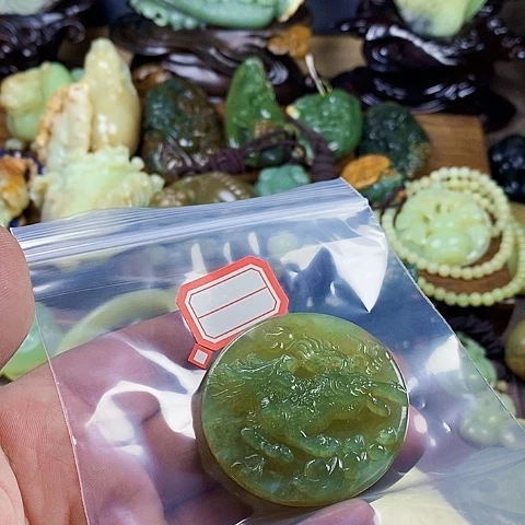 未镶嵌蛇纹石玉手链