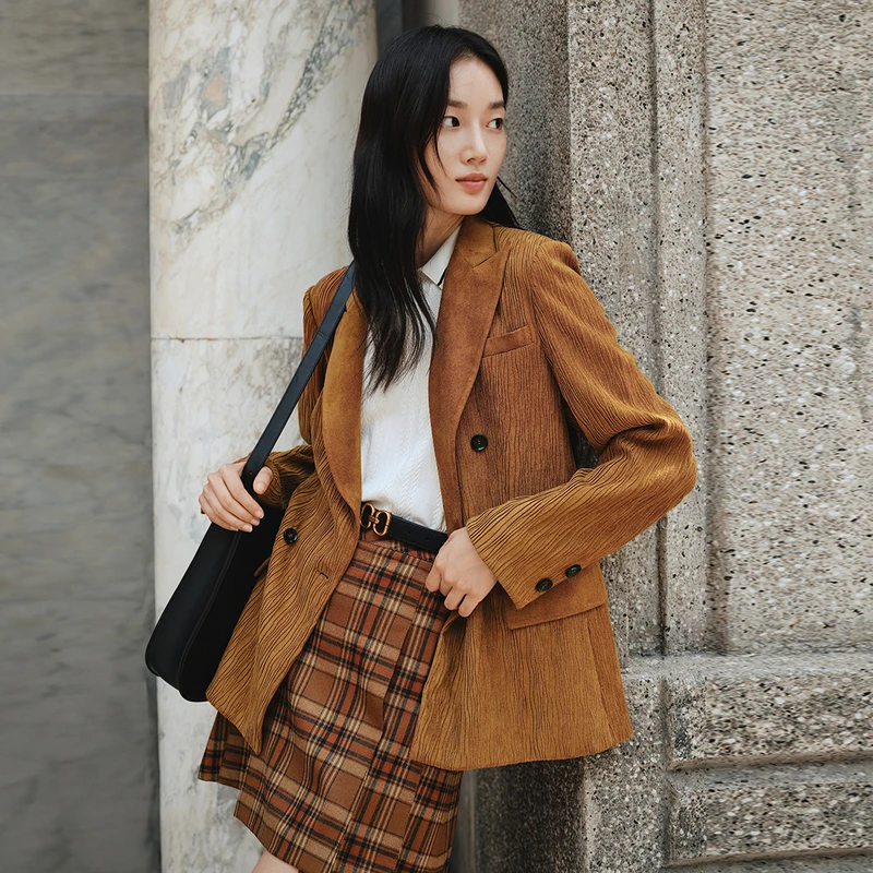 EP雅莹早秋新款女装 压褶肌理复古美拉德仿麂皮西装外套1108A