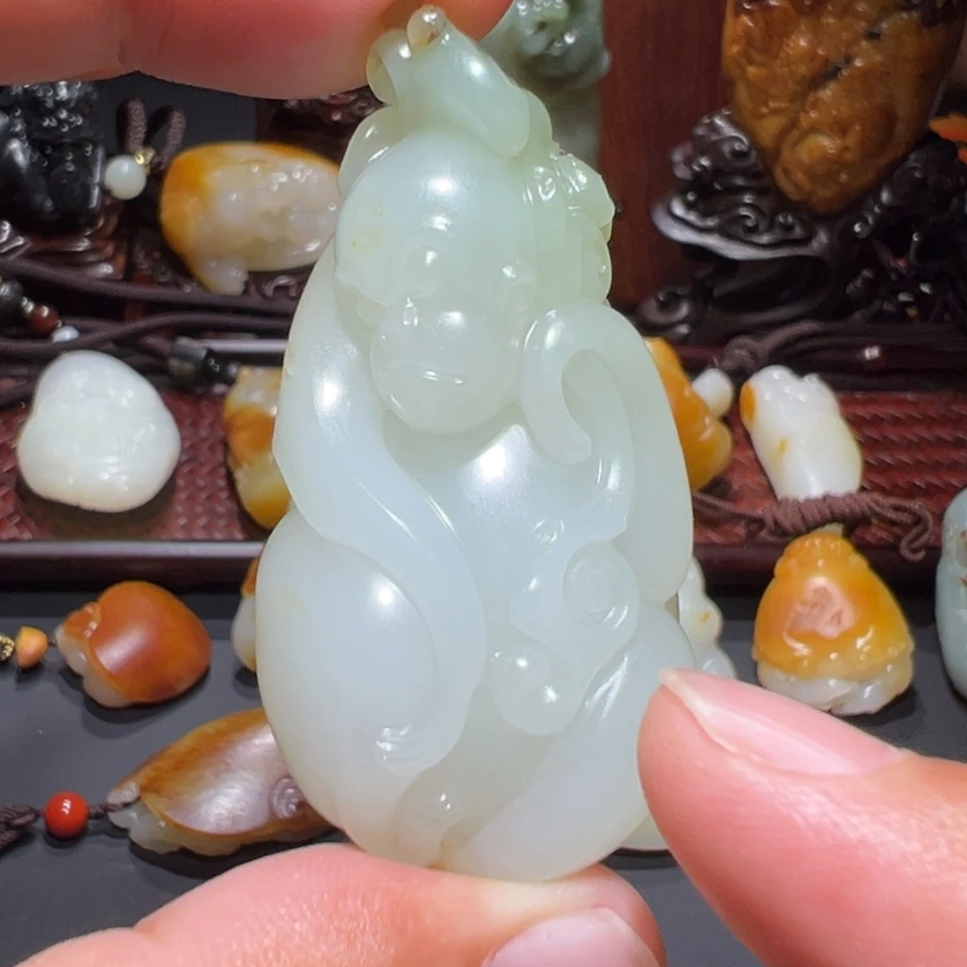 颈饰未镶嵌和田玉（子料）夏*