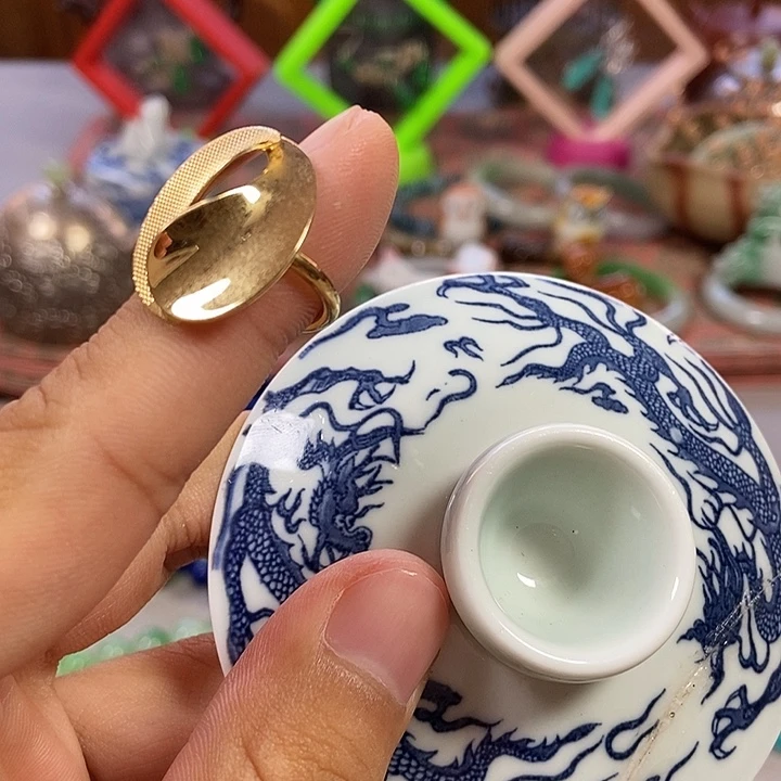 瓷片不会哈哈哈哈哈哈