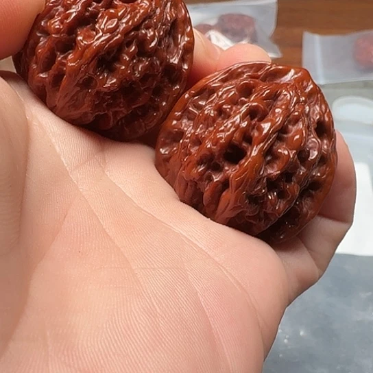 文玩核桃吊坠虎头071