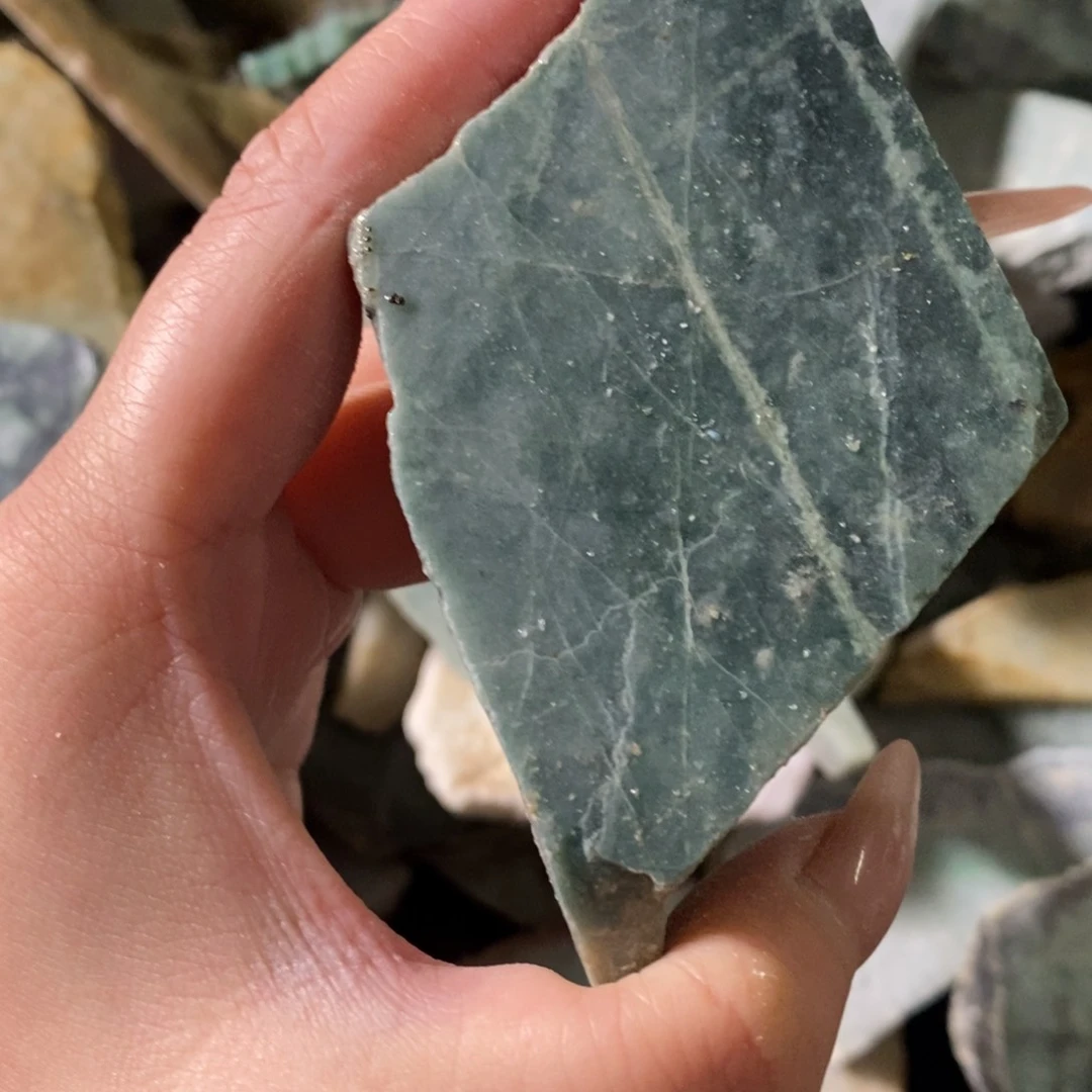 颈饰未镶嵌翡翠天然翡翠