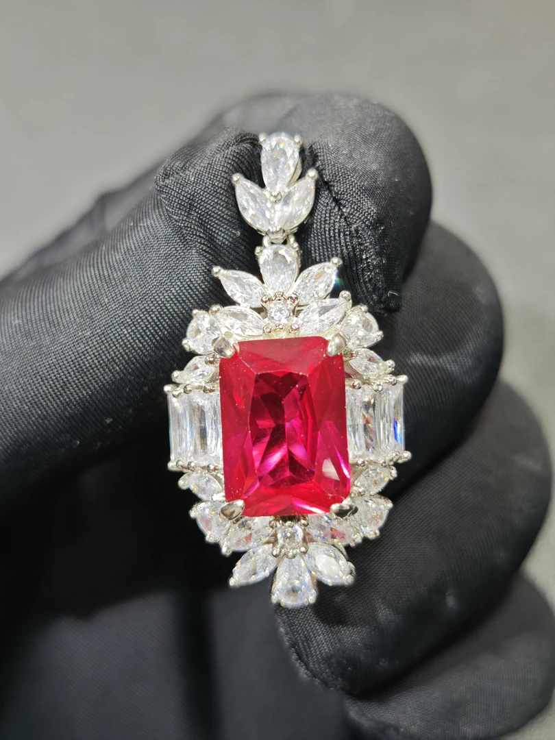 赠运费险＋证书 大克拉收藏级钻石吊坠G238