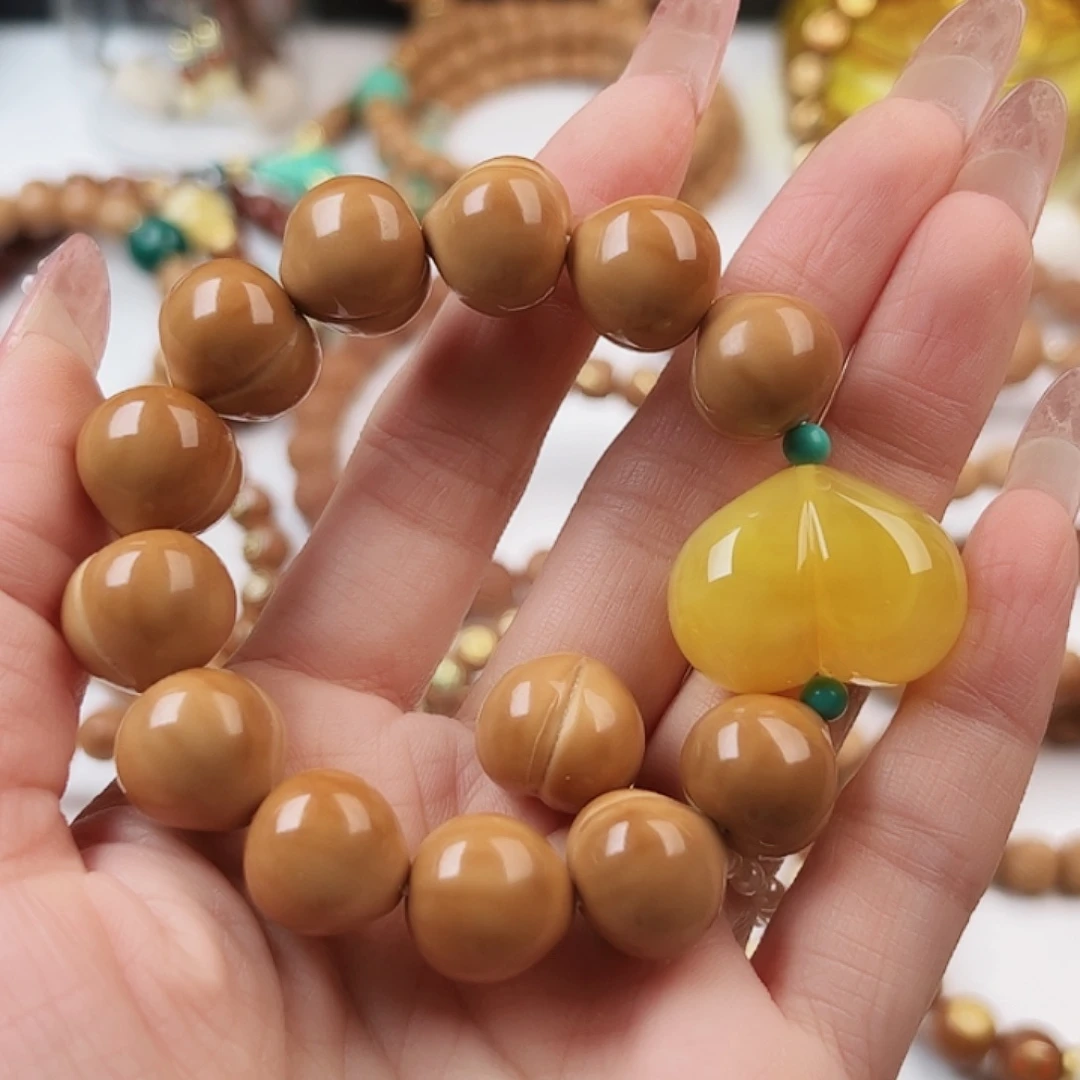 @***好猴头核桃吊坠屁桃