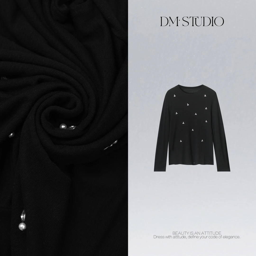 DEDM•STUDIO/百搭减龄设计感小众重工钉珠圆领打底衫2511TX/6528