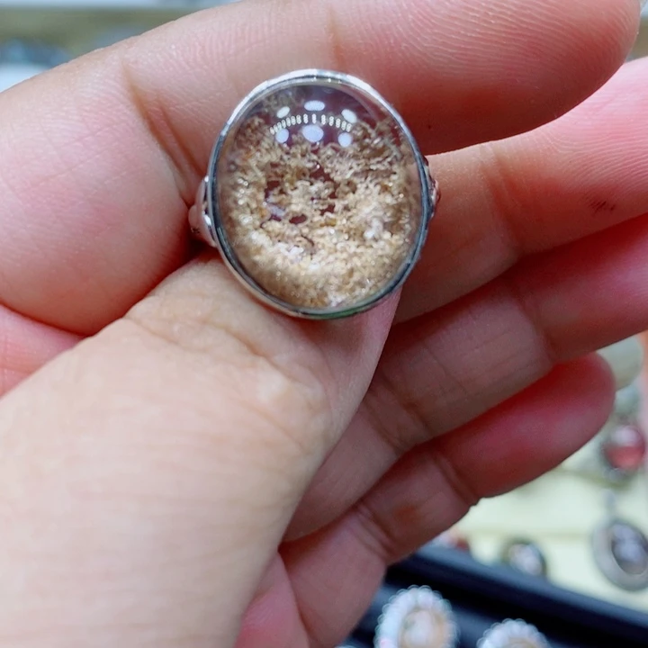 未镶嵌颈饰水晶水晶