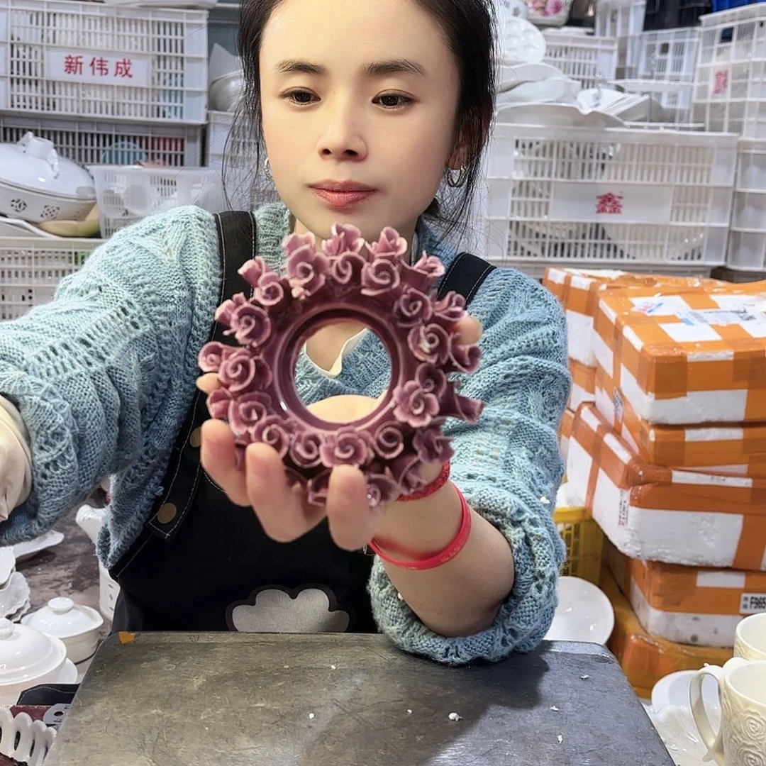 盘微瑕产品………紫色珊瑚一个