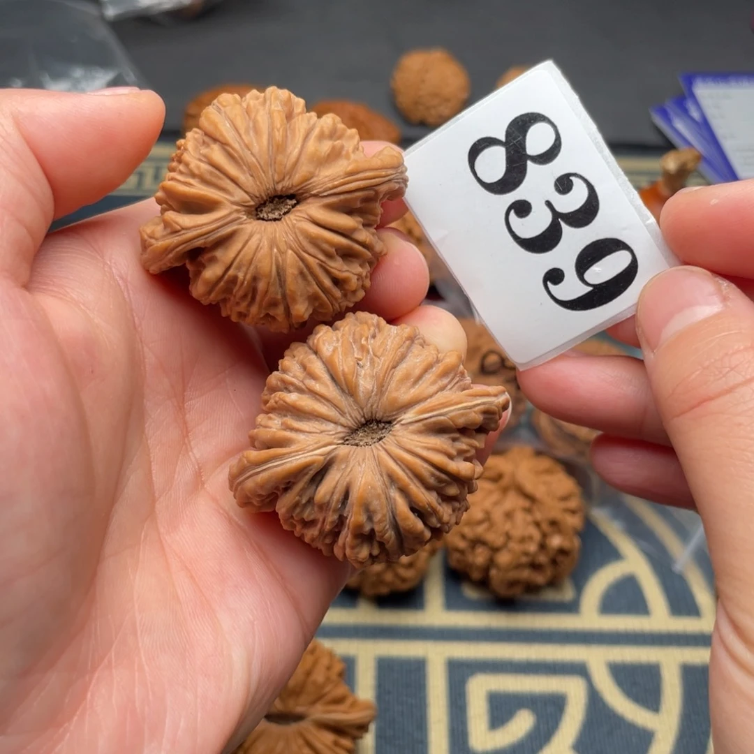 文玩核桃吊坠44全品楼839号