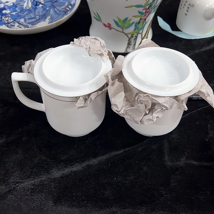 摆件易**心陶瓷258836992589999